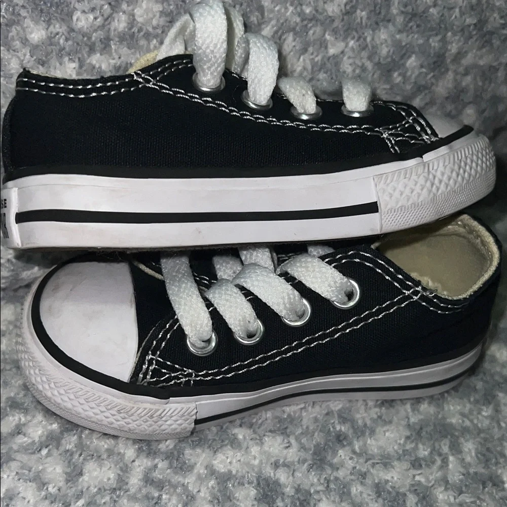 Converse Kids Black and White Sneakers 4 Toddler